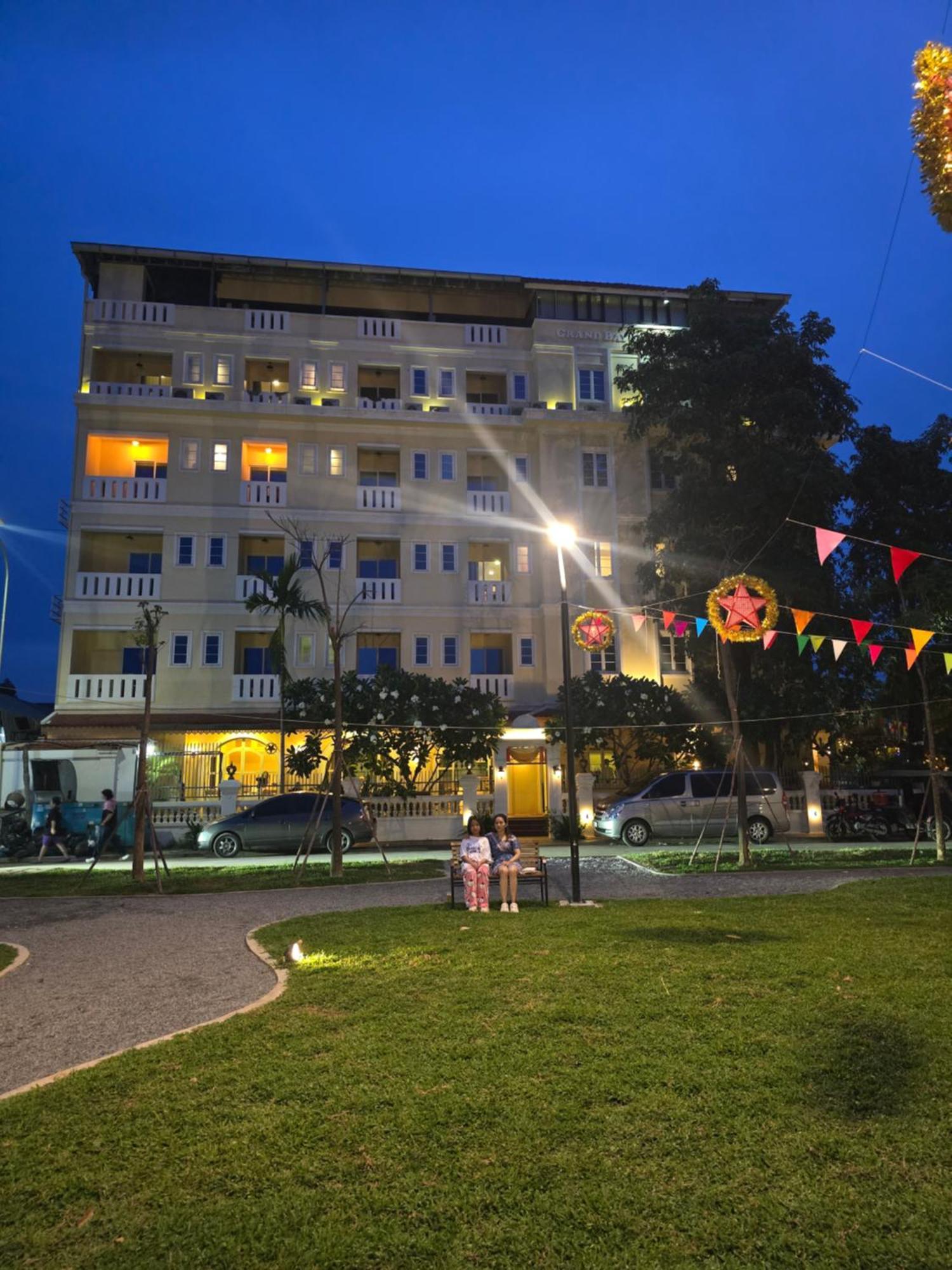 Grand Bayon Siem Reap Hotel Екстериор снимка